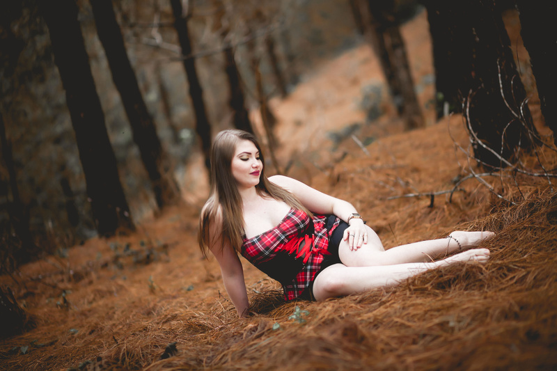 MeganTwerk Mischief in the Nature 01