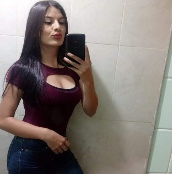 Abril_Foxxx_Squirt Photo
