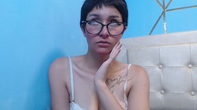 ISABELLAHALLAD Photo