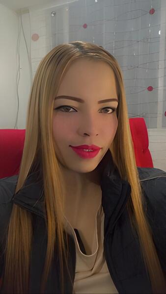 LAURAMARLYN33 Photo LAURAMARLYN33 Photo