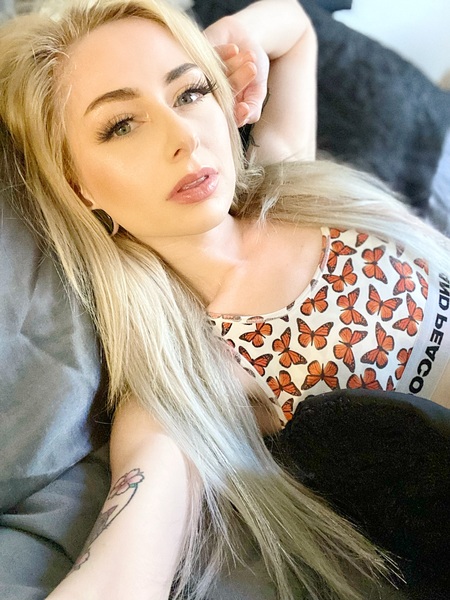 ChristinaRayXOXO Photo ChristinaRayXOXO Photo