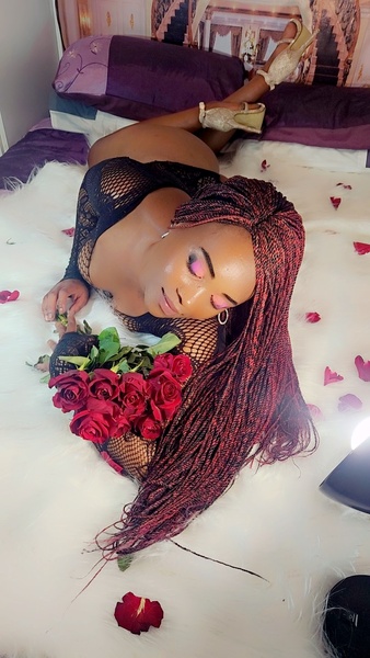 EbonyOlive69 Photo EbonyOlive69 Photo