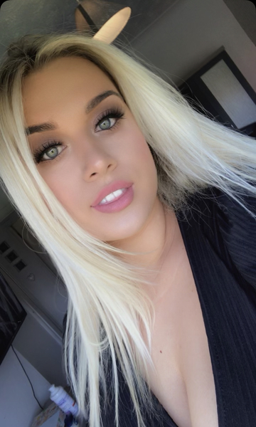 MelodyxxUK Photo