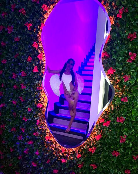 JasminSkinny Photo