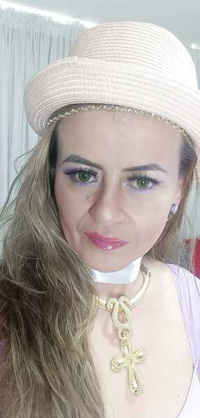 Maghenta Photo