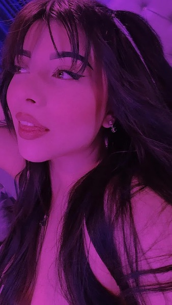 sharonscarllet Photo