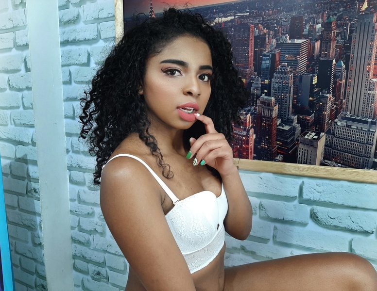 LIISAMENDEZ Photo LIISAMENDEZ Photo