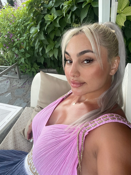 LarissaQuinn Photo