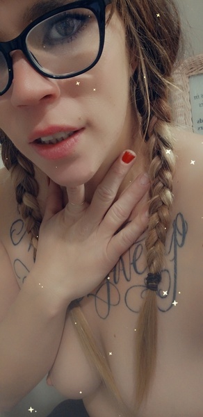 KinkkiWitch Photo KinkkiWitch Photo