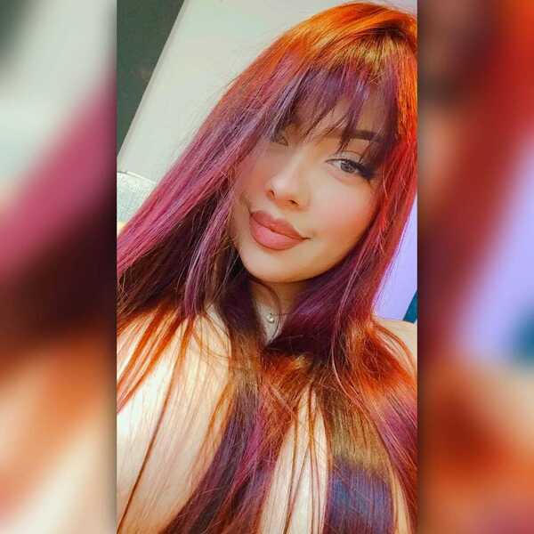 sharonscarllet Photo