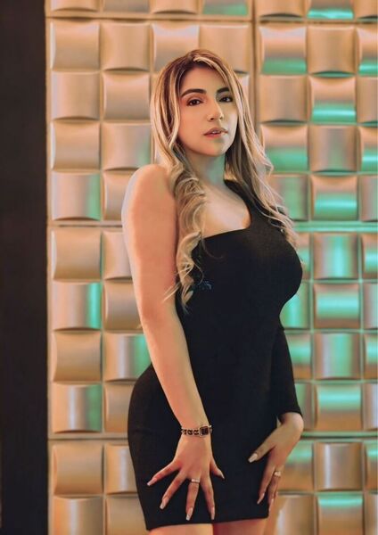 carolinagrey18 Photo