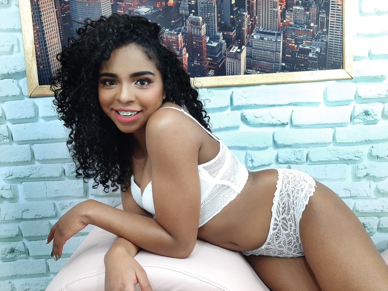 LIISAMENDEZ Photo LIISAMENDEZ Photo