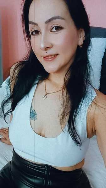 kiarabermoth Photo kiarabermoth Photo