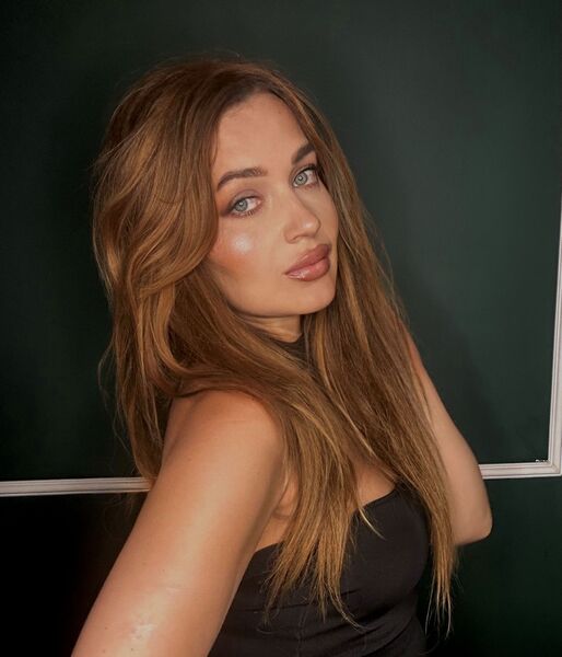 OliviaSoNaughty Photo