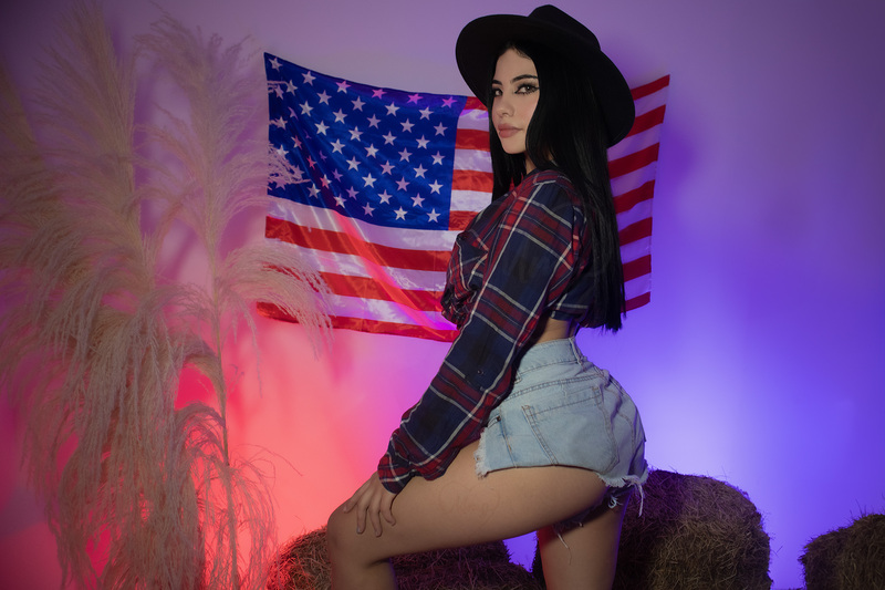 NatalieBluee Photo