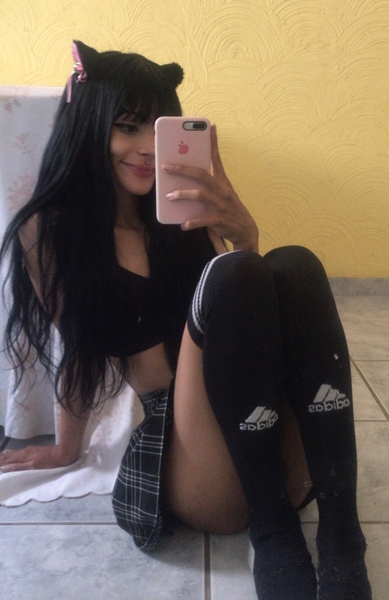 Skinny_Kitten Photo