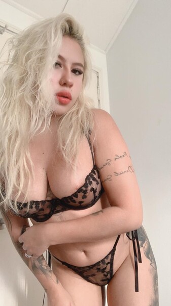 ConstansBlonde Photo