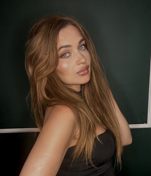 OliviaSoNaughty Photo