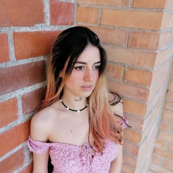 Nikyastark Photo