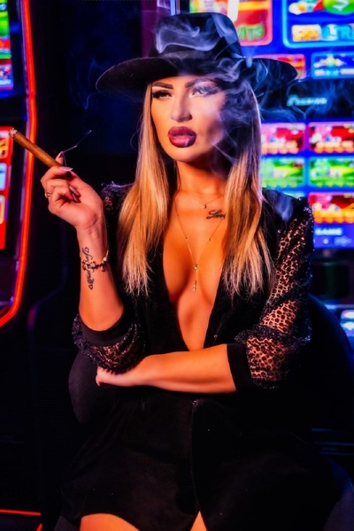 AmiraBelle Photo