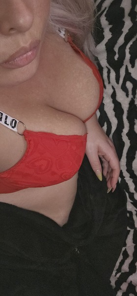 Milf_Hallierai Photo