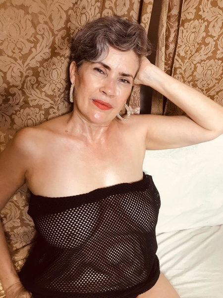 belleblondmature Photo