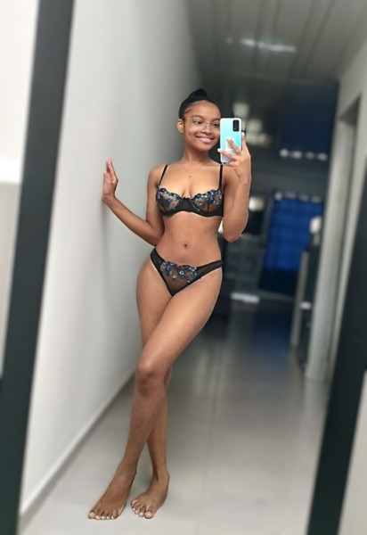 NayaBenely Photo