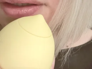 LadyLemon Live Cam