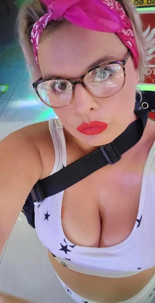 Milf_Hallierai Photo Milf_Hallierai Photo