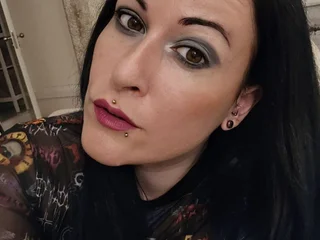 missgennyrock Live Cam