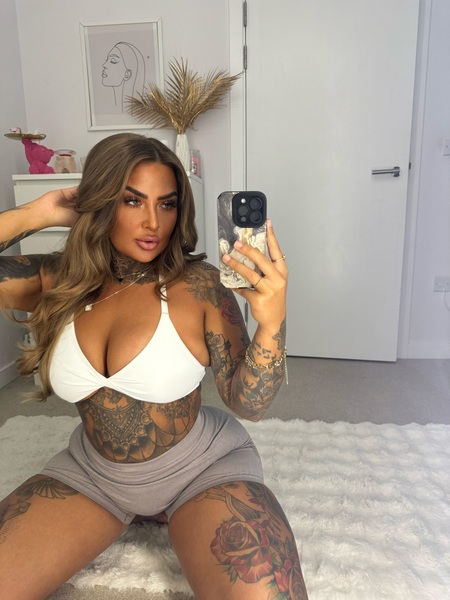 Karolinaox Photo