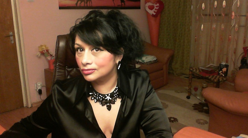 ClassybutNaughty Photo
