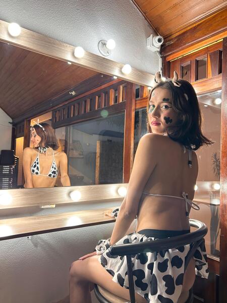 Linda4Petite Photo