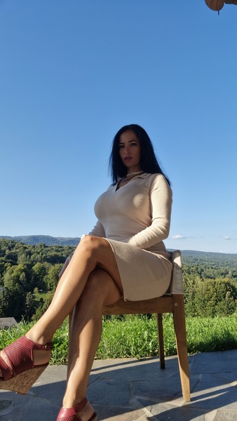 EmmaHotQueenXX Photo