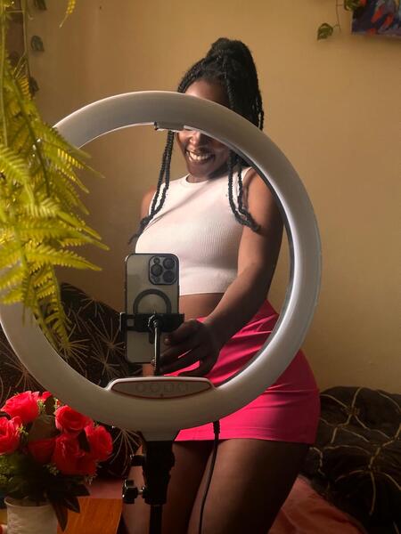 AmazinBootyLuv Photo