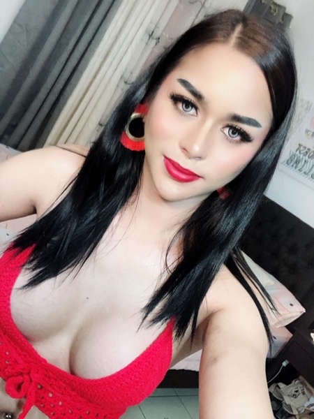 XtraHotTsAndrea Photo