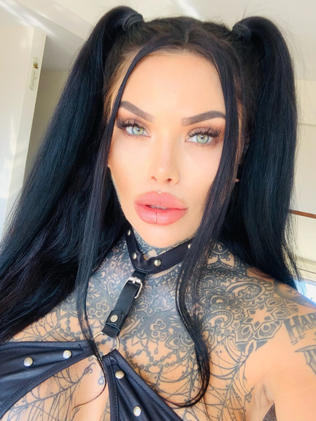 DARKINKEDBABE Photo