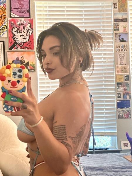 SuperSquirtSenn Photo