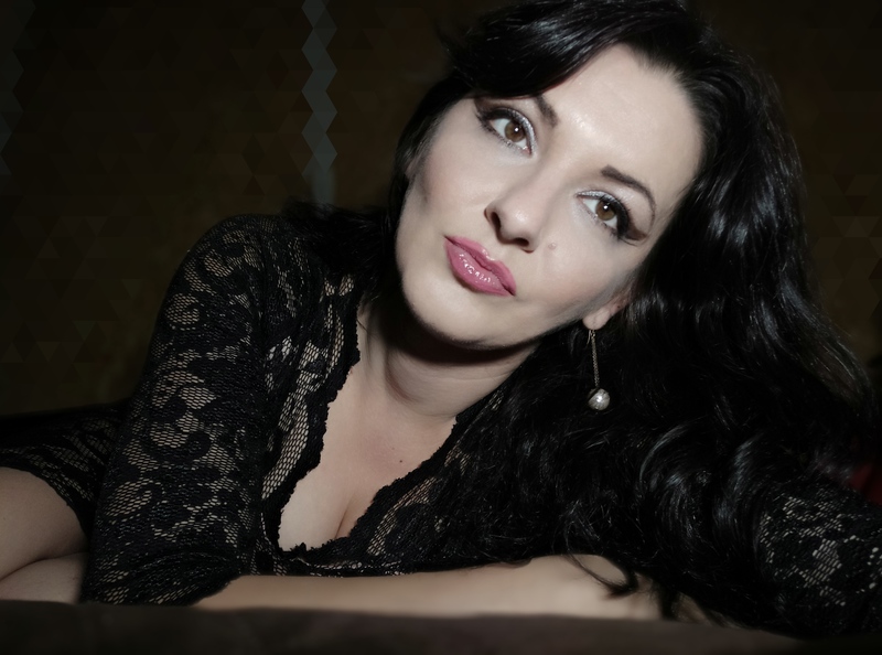 melonybuckler Photo melonybuckler Photo