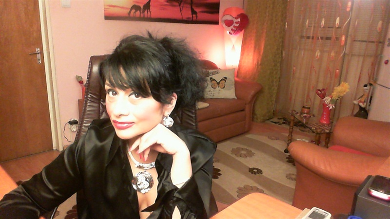 ClassybutNaughty Photo