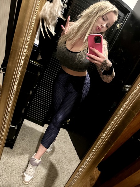 SadiexDesire Photo