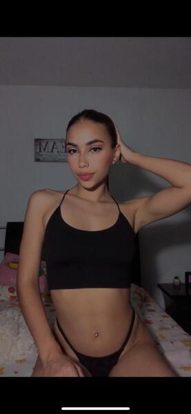 AnnieAdaams Photo