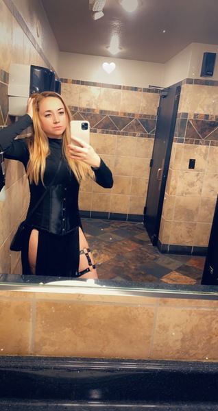 SkyJonesXO Photo