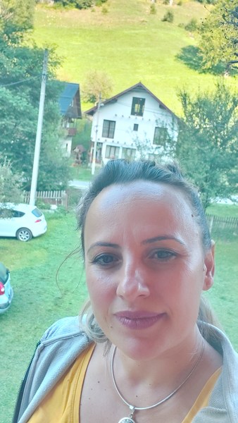 DANYIA Photo