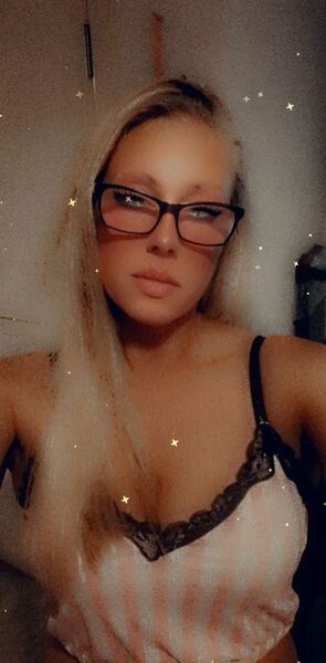 Aimz2PleaseX Photo