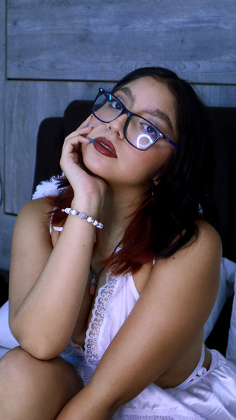 LittleAng43l Photo