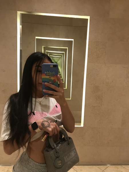 Prettylitlething Photo