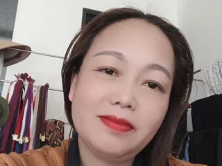 Adeline_97 Live Cam
