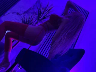 BlondieMuller Live Cam