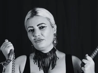 GoddessDemi Live Cam